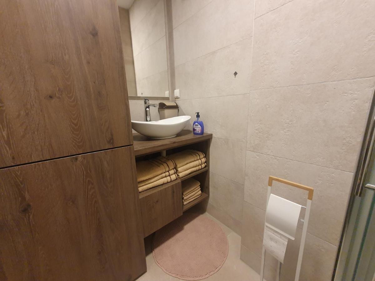 Bjelasnica Tuzlaks Apartment -Sauna-Free Parking Buitenkant foto